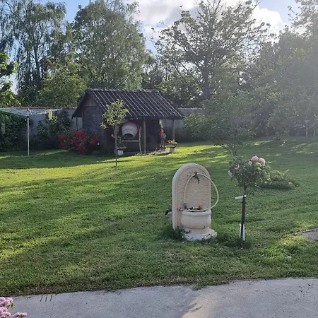 Brigitte Et Franck Frühstückspension